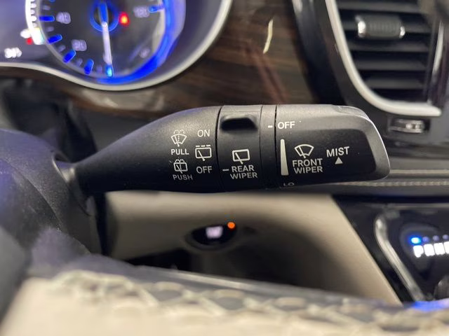 2021 Ceramic Gray Clearcoat Chrysler Pacifica Limited AWD Van