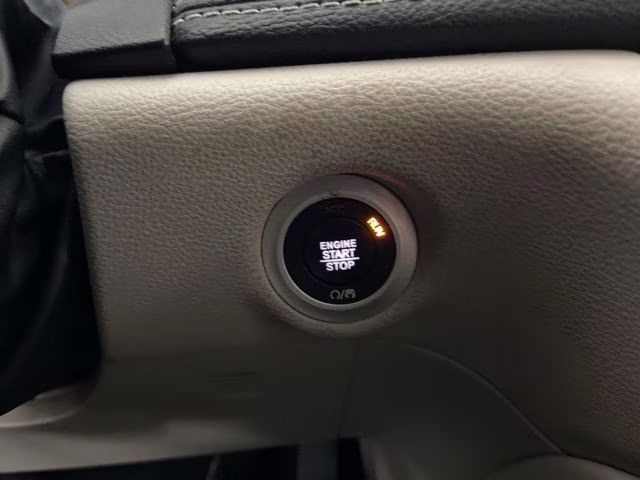 2021 Ceramic Gray Clearcoat Chrysler Pacifica Limited AWD Van