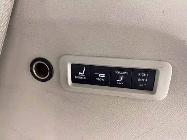 2021 Ceramic Gray Clearcoat Chrysler Pacifica Limited AWD Van