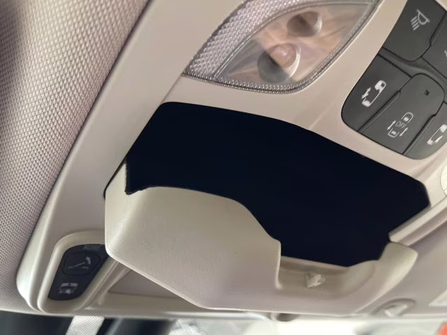 2021 Ceramic Gray Clearcoat Chrysler Pacifica Limited AWD Van