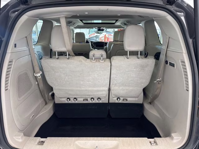 2021 Granite Crystal Metallic Clearcoat Chrysler Pacifica Limited AWD Van