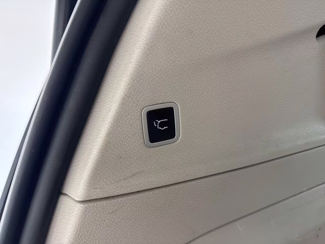 2021 Granite Crystal Metallic Clearcoat Chrysler Pacifica Limited AWD Van