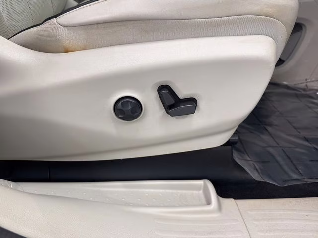 2021 Granite Crystal Metallic Clearcoat Chrysler Pacifica Limited AWD Van