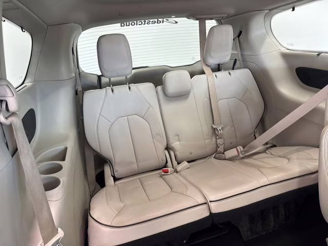 2021 Granite Crystal Metallic Clearcoat Chrysler Pacifica Limited AWD Van