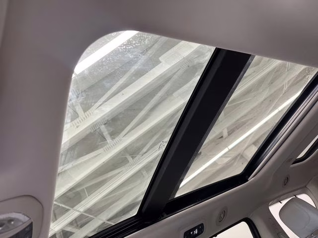 2021 Granite Crystal Metallic Clearcoat Chrysler Pacifica Limited AWD Van