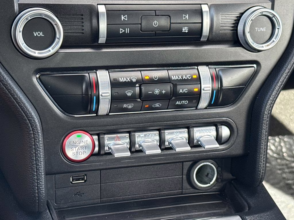 2023 Oxford White Ford Mustang GT RWD Coupe