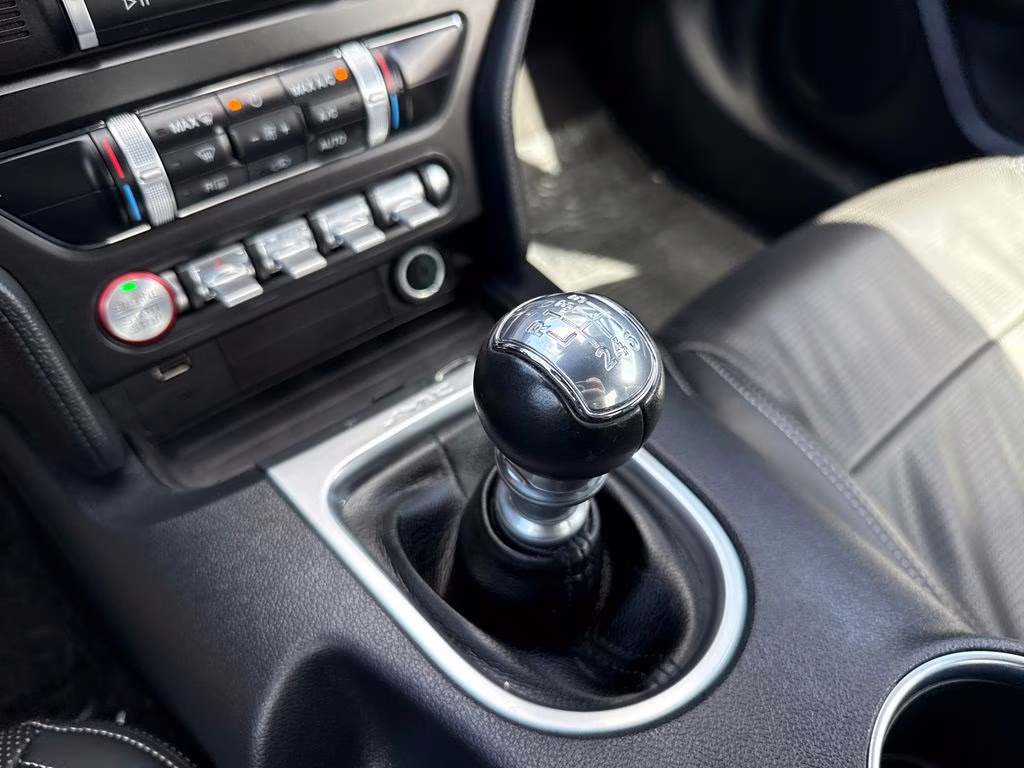 2023 Oxford White Ford Mustang GT RWD Coupe