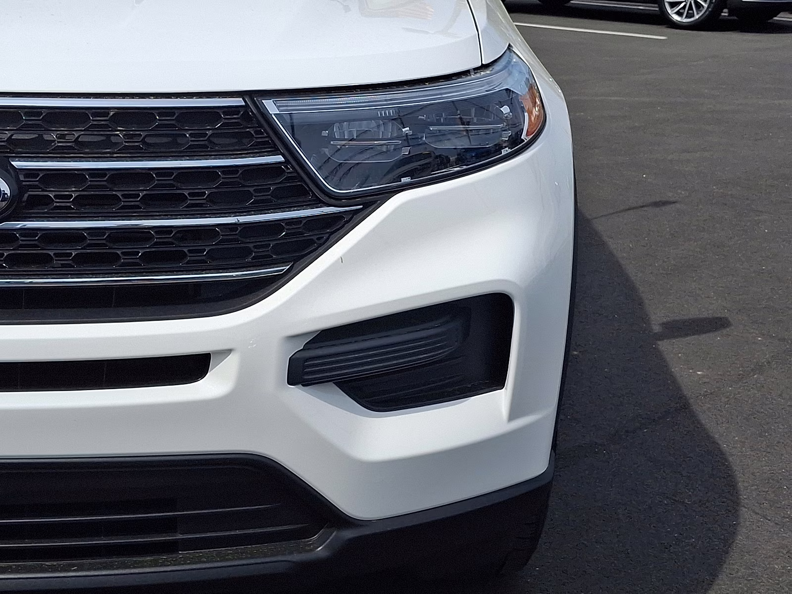 2022 Star White Metallic Tri-Coat - AZ Ford Explorer XLT 4X4