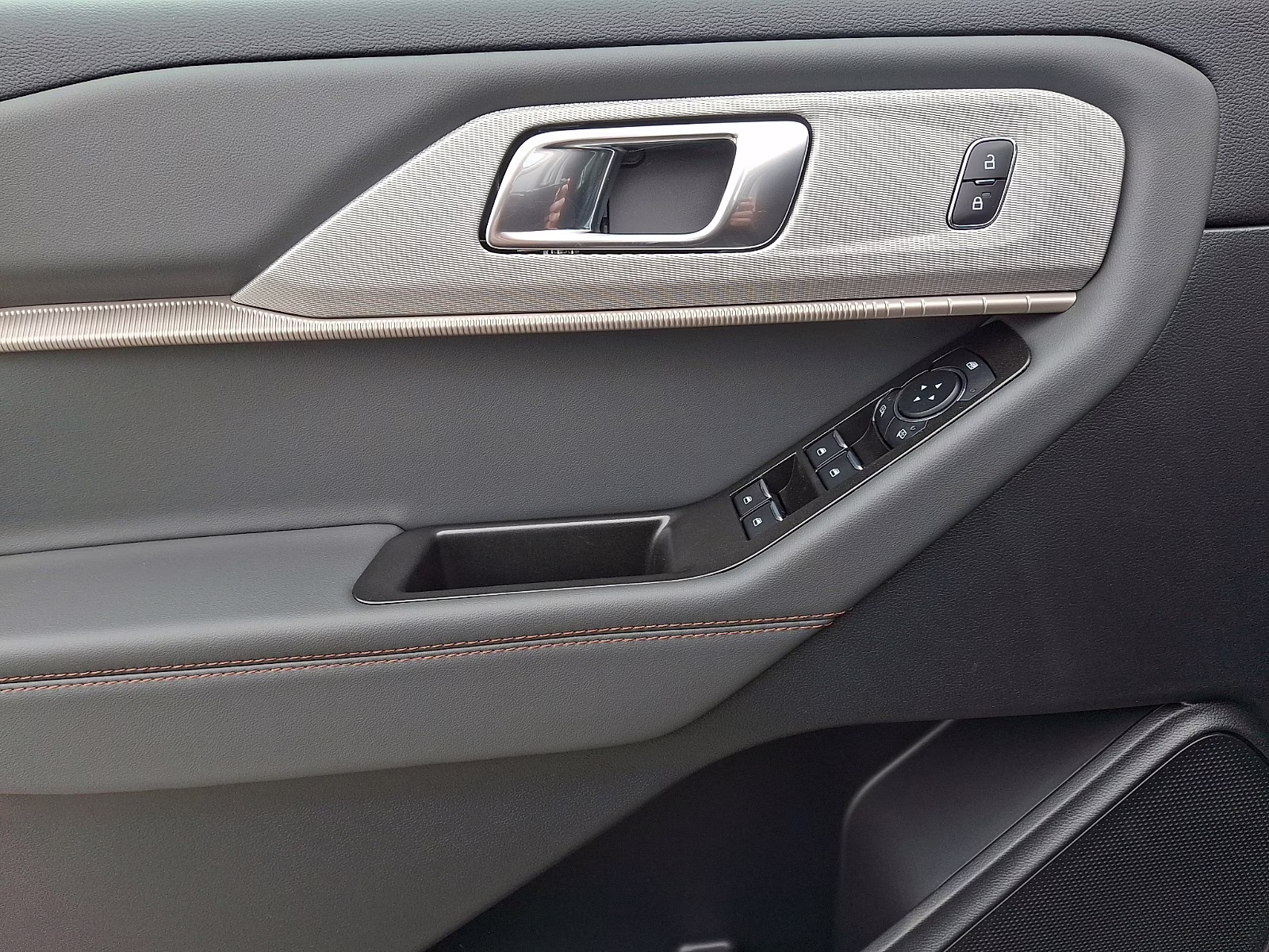 2026 Carbonized Gray Metallic - M7 Ford Explorer Active 4X4