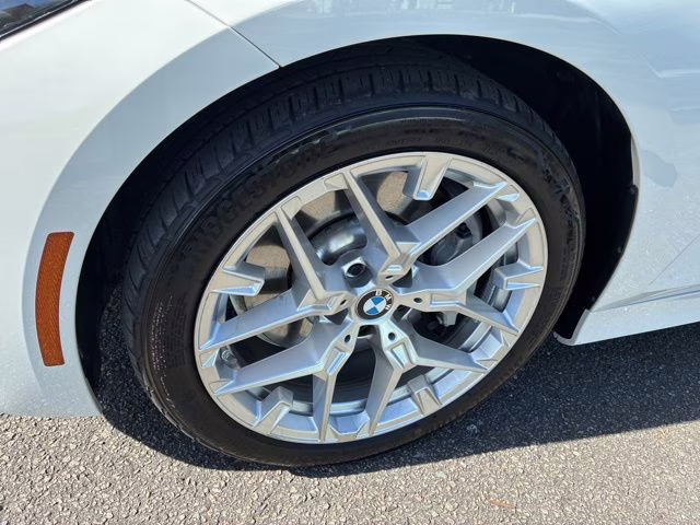 2025 Alpine White BMW 3 Series 330i RWD Sedan