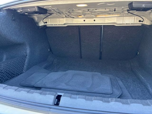 2025 Alpine White BMW 3 Series 330i RWD Sedan