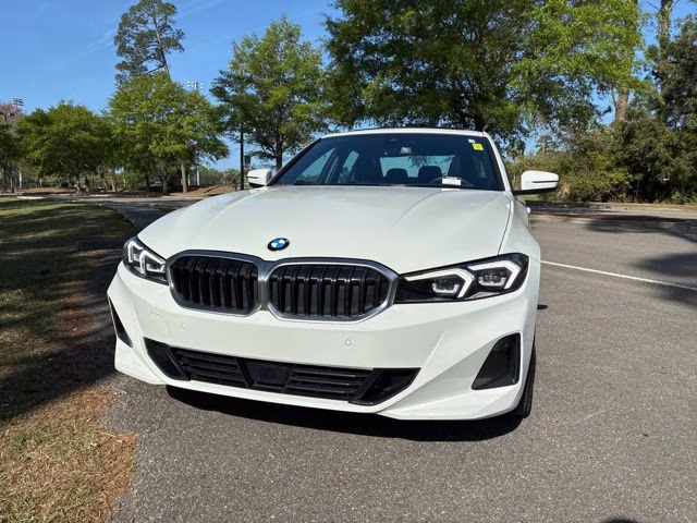 2025 Alpine White BMW 3 Series 330i RWD Sedan
