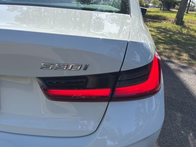 2025 Alpine White BMW 3 Series 330i RWD Sedan