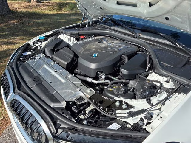 2025 Alpine White BMW 3 Series 330i RWD Sedan