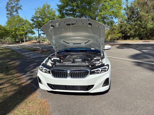 2025 Alpine White BMW 3 Series 330i RWD Sedan