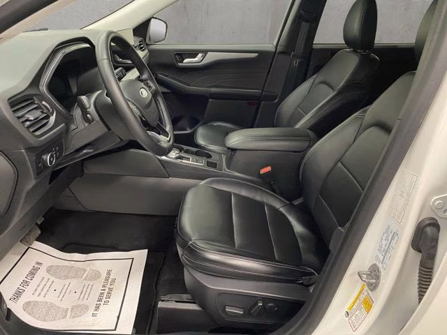 2024 Star White Metallic Tri-Coat Ford Escape Platinum AWD SUV
