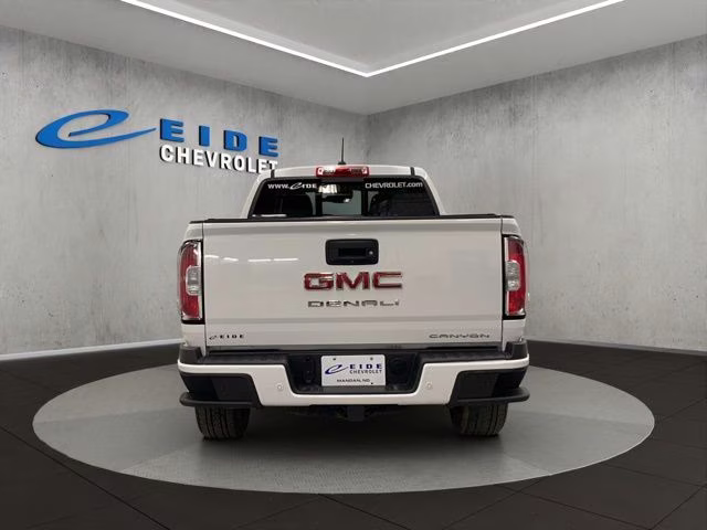 2022 Summit White GMC Canyon Denali 4X4 Truck