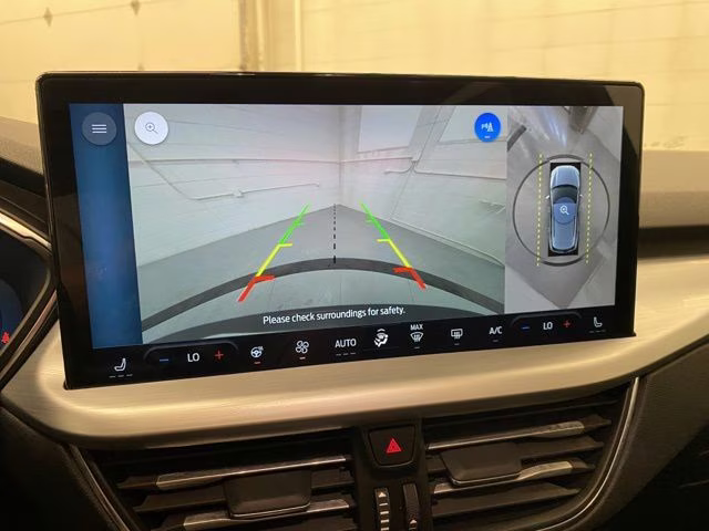 2024 Star White Metallic Tri-Coat Ford Escape Platinum AWD SUV