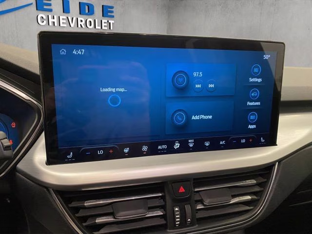 2024 Star White Metallic Tri-Coat Ford Escape Platinum AWD SUV