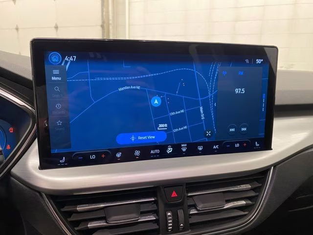 2024 Star White Metallic Tri-Coat Ford Escape Platinum AWD SUV