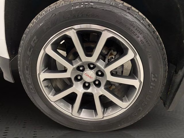 2022 Summit White GMC Canyon Denali 4X4 Truck