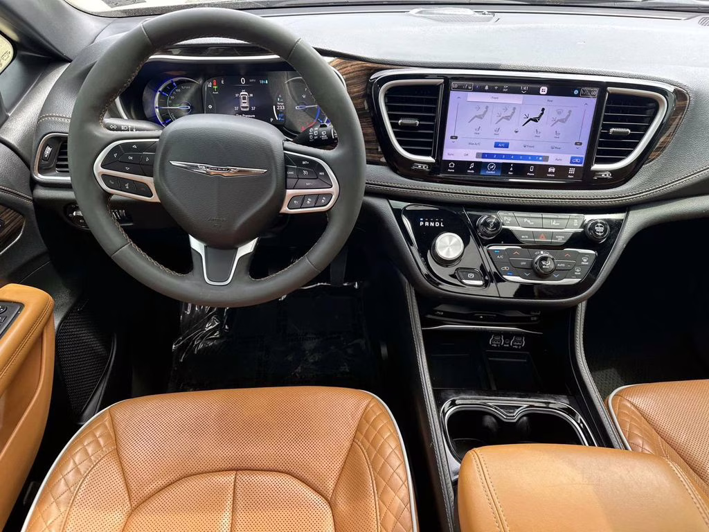 2023 Ceramic Gray Clearcoat Chrysler Pacifica Hybrid Pinnacle FWD Van