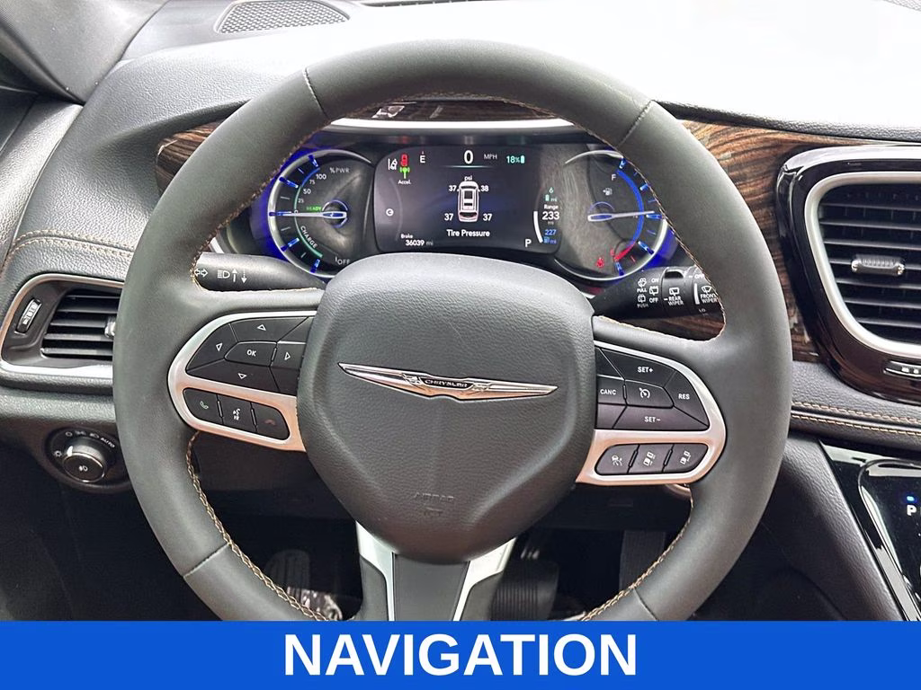 2023 Ceramic Gray Clearcoat Chrysler Pacifica Hybrid Pinnacle FWD Van