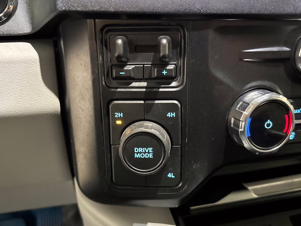 2023 Azure Gray Metallic Ford Super Duty F-250 SRW Limited 4X4 Truck