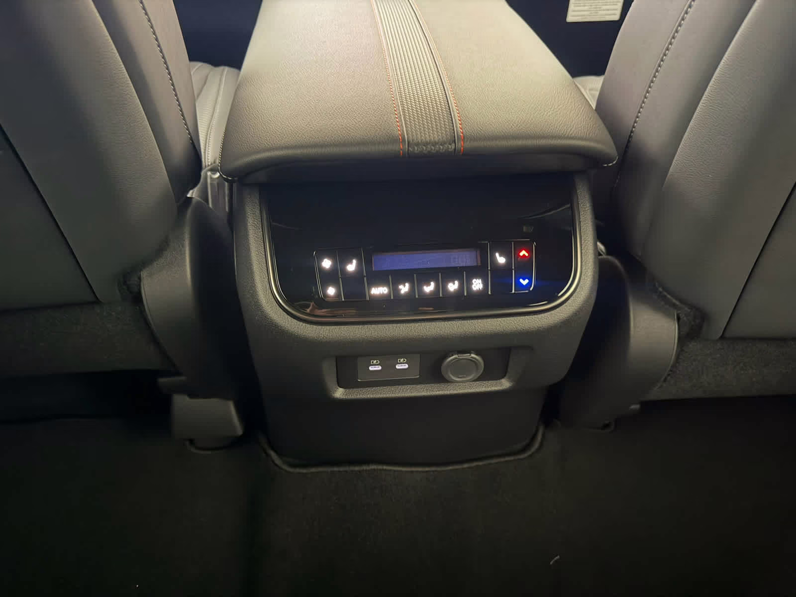 2026 Gun Metallic/Super Black Nissan Armada PRO-4X 4X4 SUV