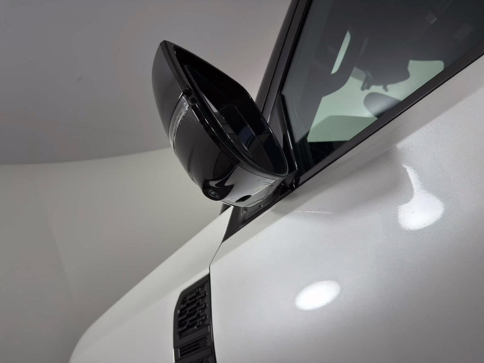 2026 Aspen White Tricoat/Super Black Nissan Armada PRO-4X 4X4 SUV