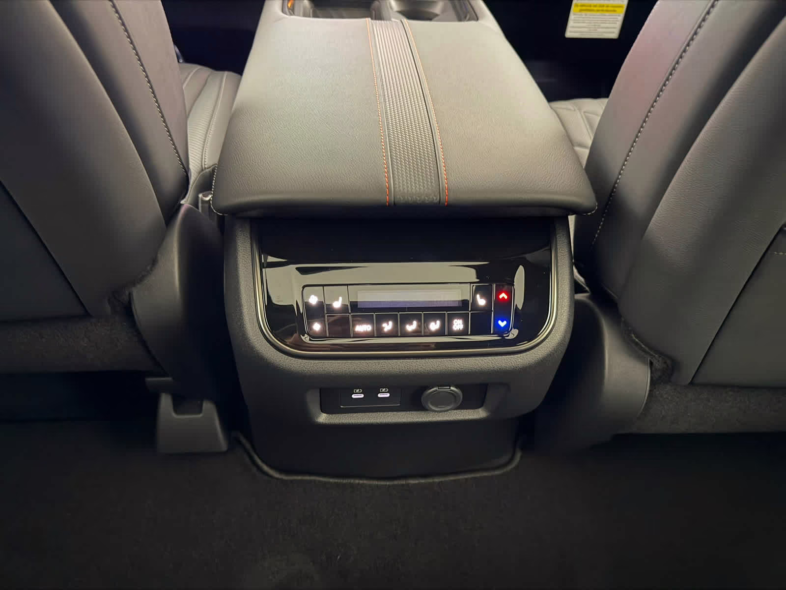 2026 Aspen White Tricoat/Super Black Nissan Armada PRO-4X 4X4 SUV