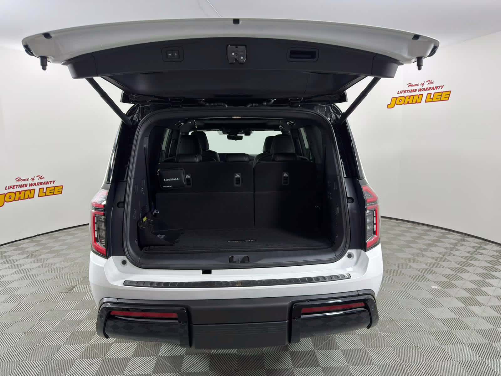 2026 Aspen White Tricoat/Super Black Nissan Armada PRO-4X 4X4 SUV