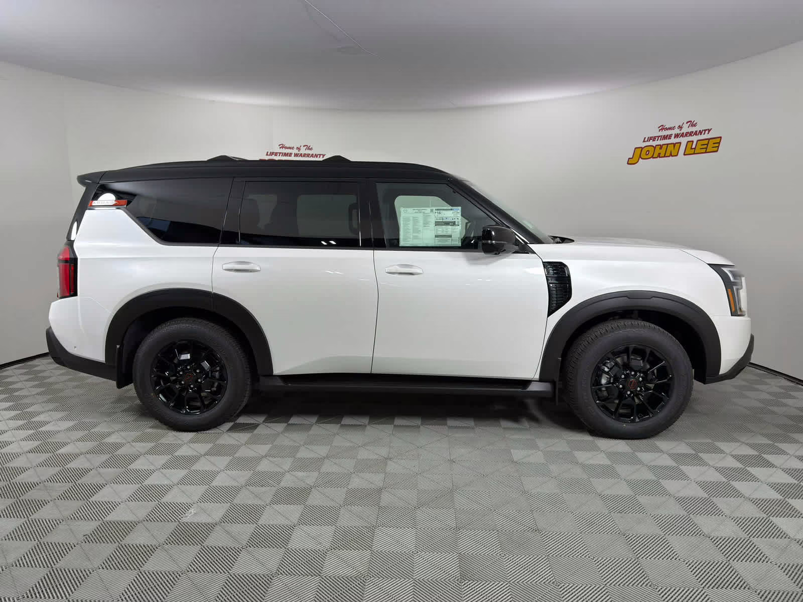 2026 Aspen White Tricoat/Super Black Nissan Armada PRO-4X 4X4 SUV