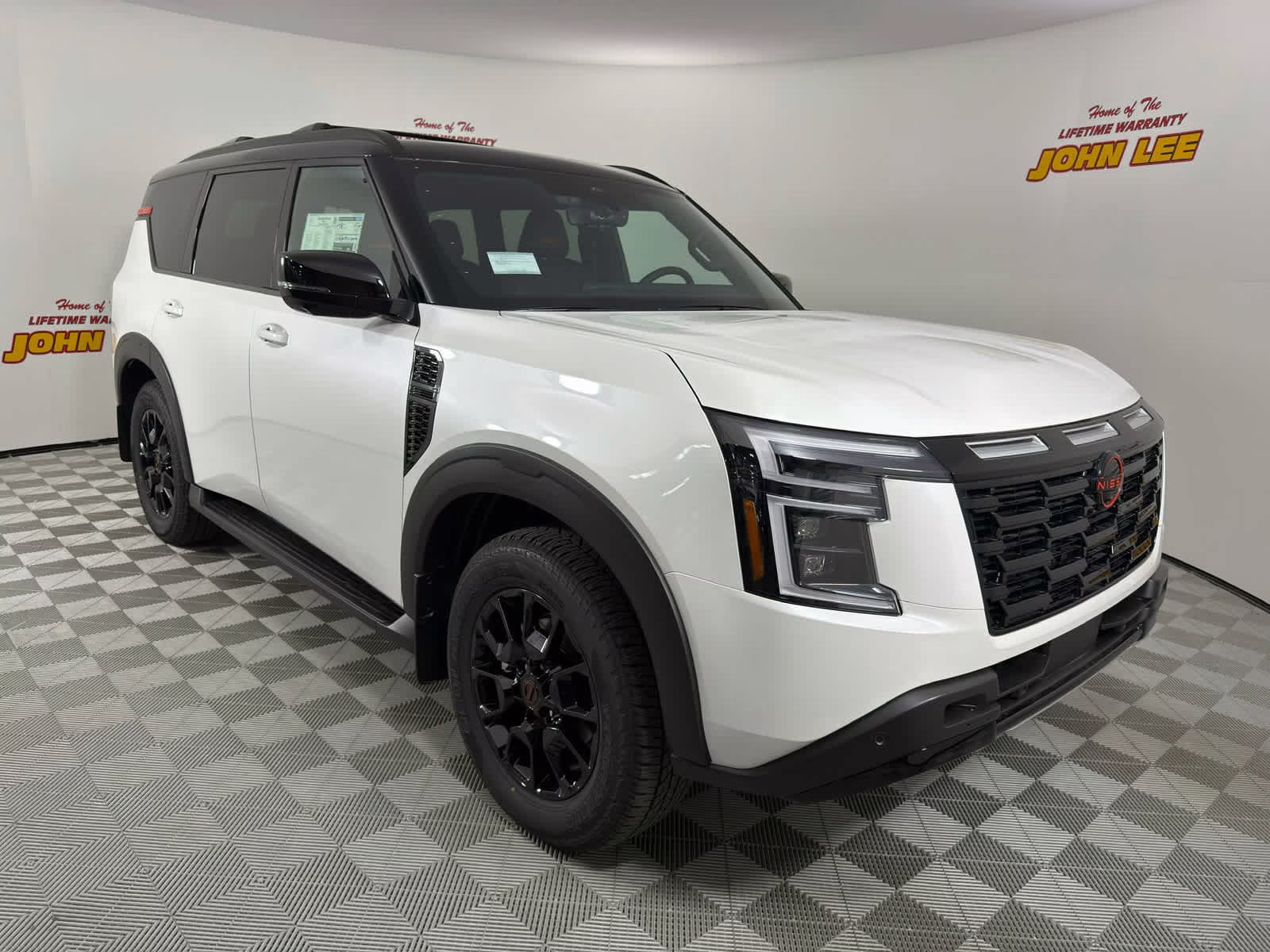 2026 Aspen White Tricoat/Super Black Nissan Armada PRO-4X 4X4 SUV