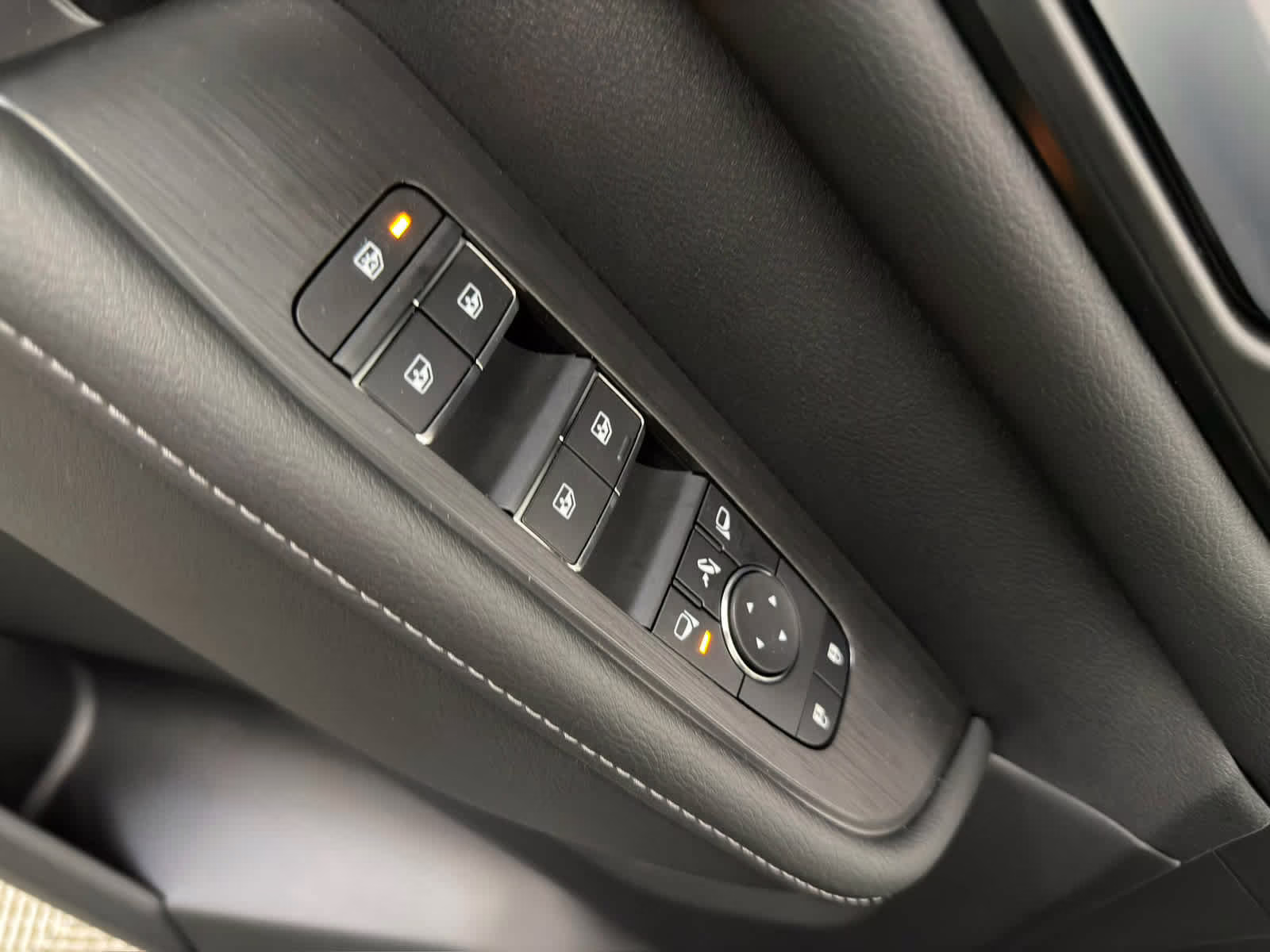 2026 Aspen White Tricoat/Super Black Nissan Armada PRO-4X 4X4 SUV