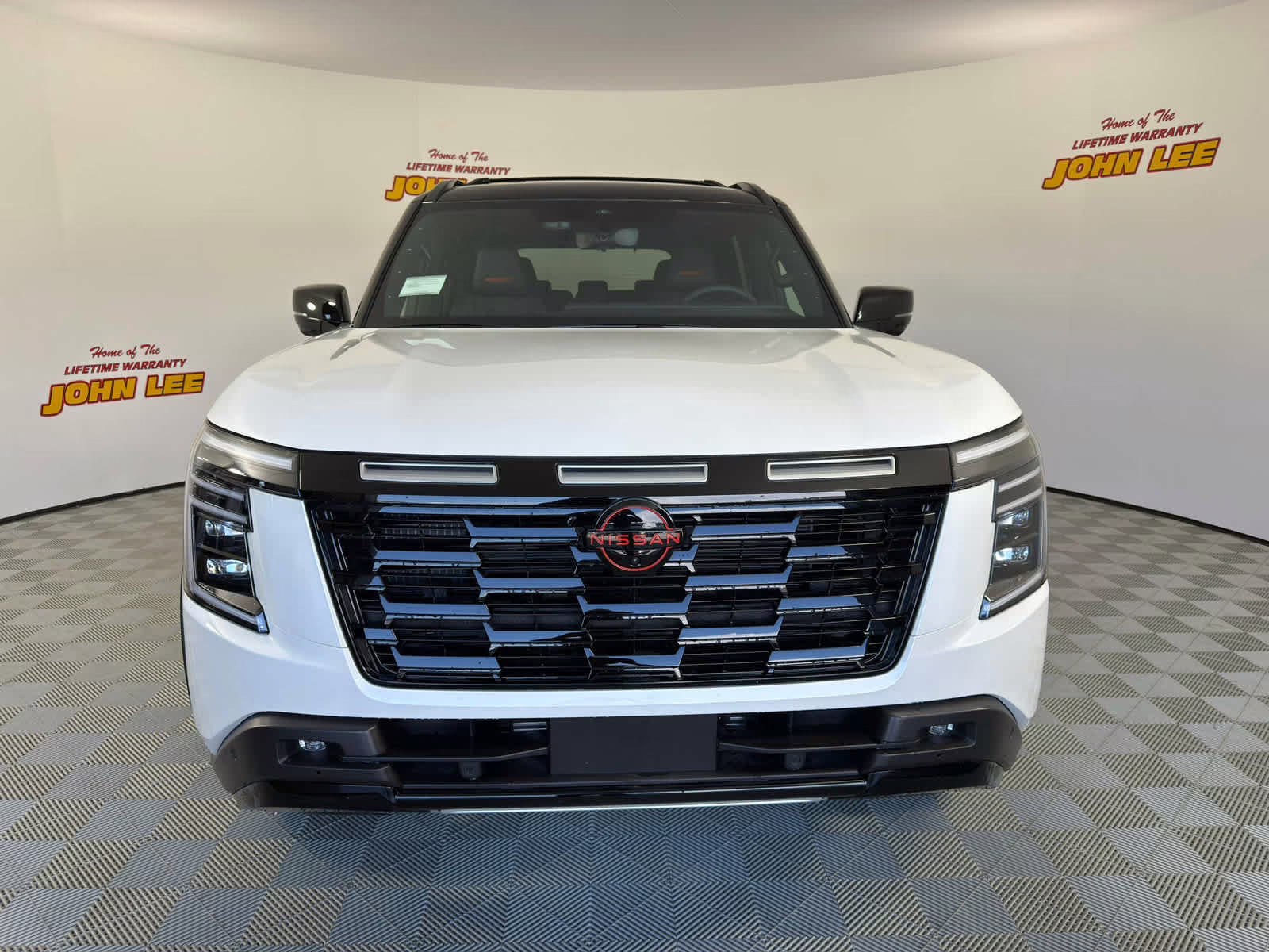 2026 Aspen White Tricoat/Super Black Nissan Armada PRO-4X 4X4 SUV