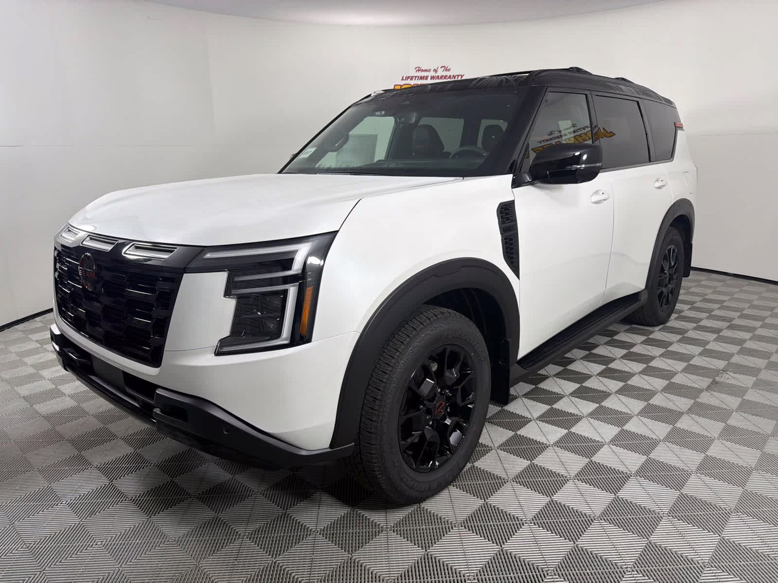 2026 Aspen White Tricoat/Super Black Nissan Armada PRO-4X 4X4 SUV