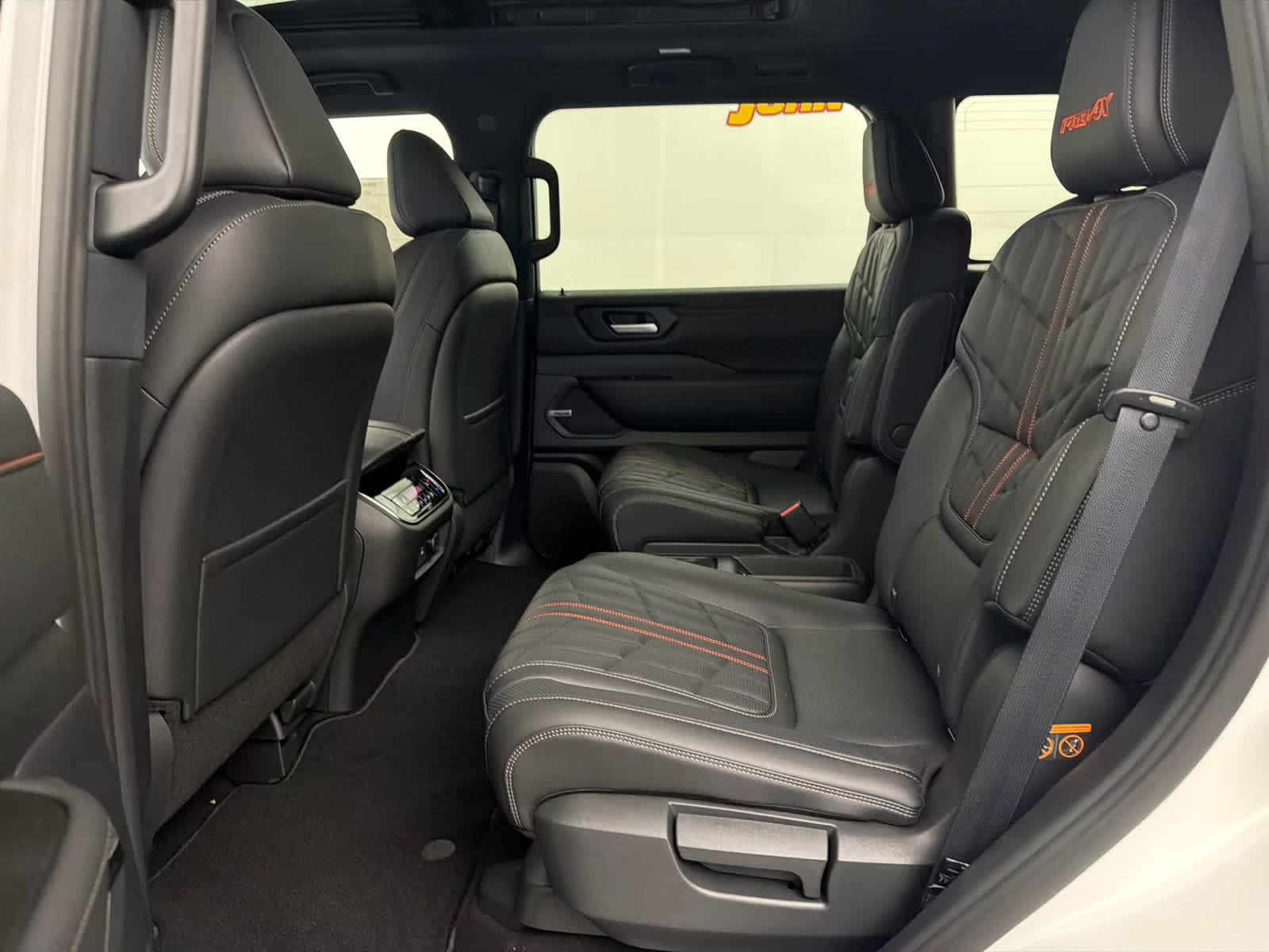 2026 Aspen White Tricoat/Super Black Nissan Armada PRO-4X 4X4 SUV