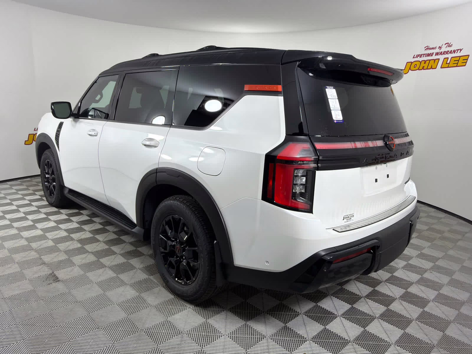 2026 Aspen White Tricoat/Super Black Nissan Armada PRO-4X 4X4 SUV