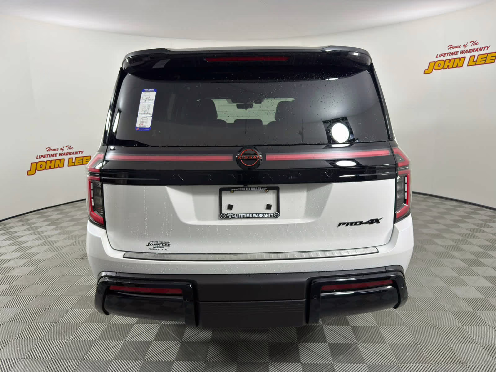 2026 Aspen White Tricoat/Super Black Nissan Armada PRO-4X 4X4 SUV