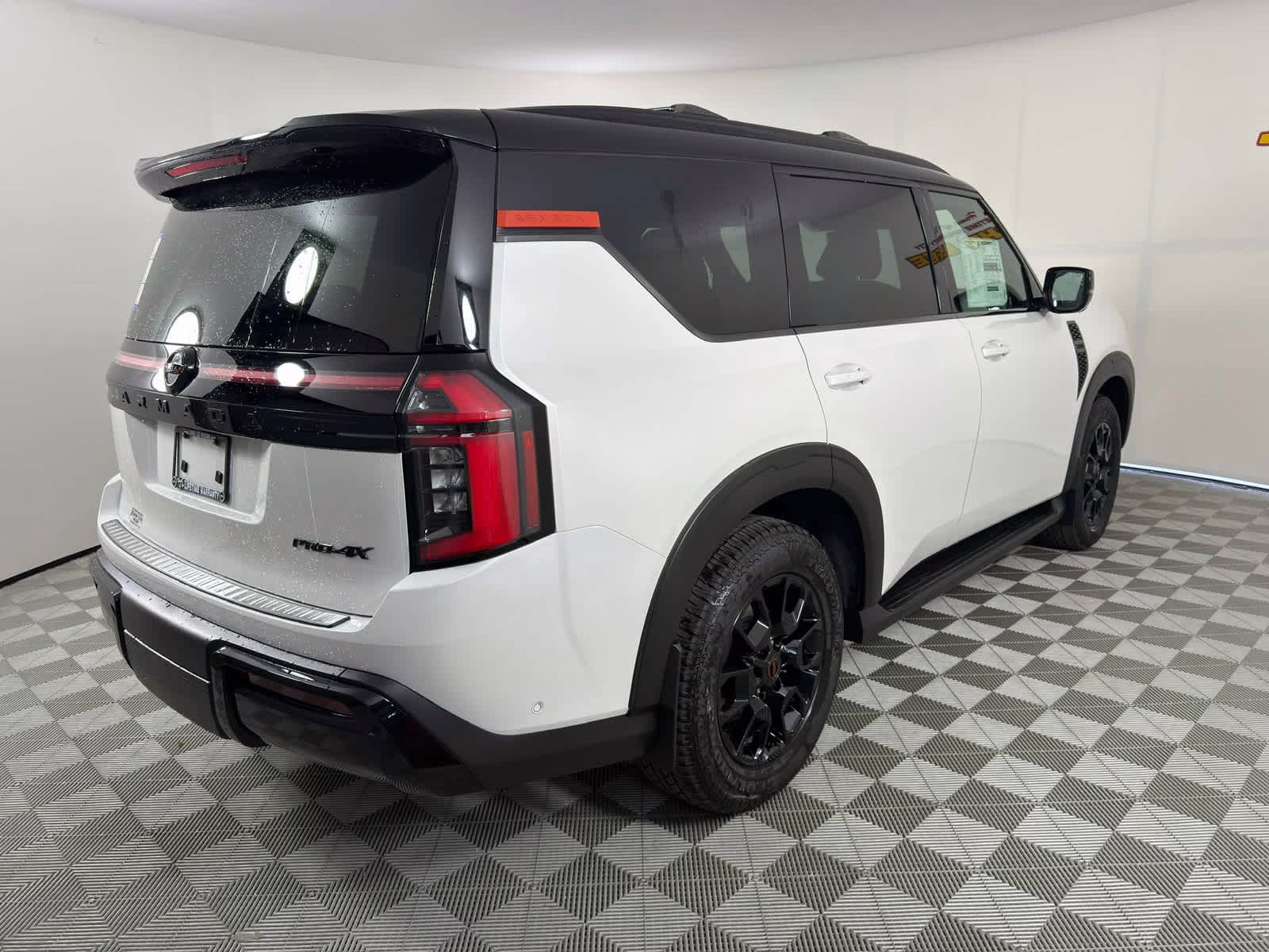 2026 Aspen White Tricoat/Super Black Nissan Armada PRO-4X 4X4 SUV