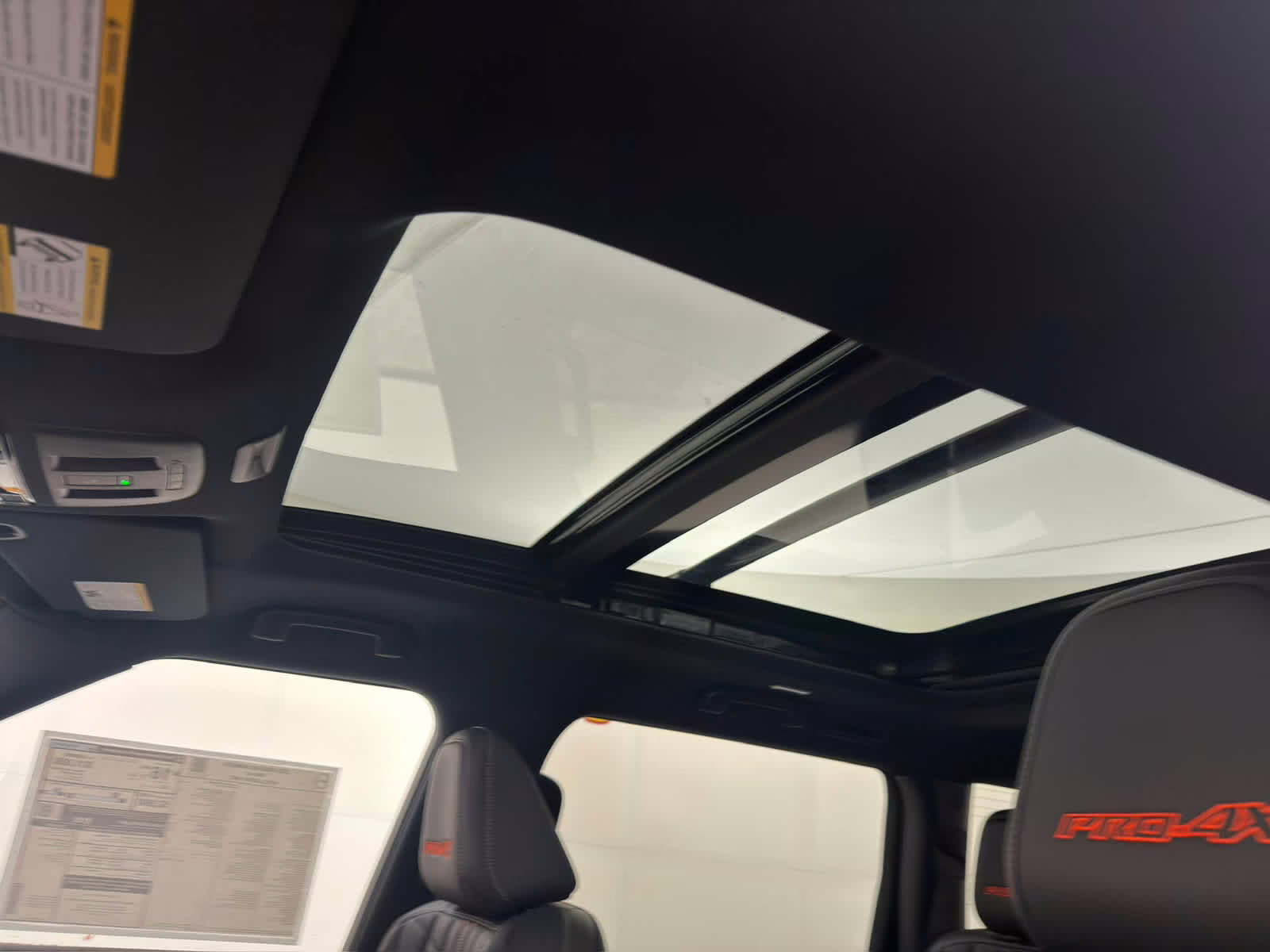 2026 Aspen White Tricoat/Super Black Nissan Armada PRO-4X 4X4 SUV