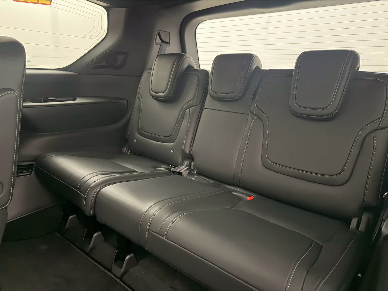 2026 Aspen White Tricoat/Super Black Nissan Armada PRO-4X 4X4 SUV