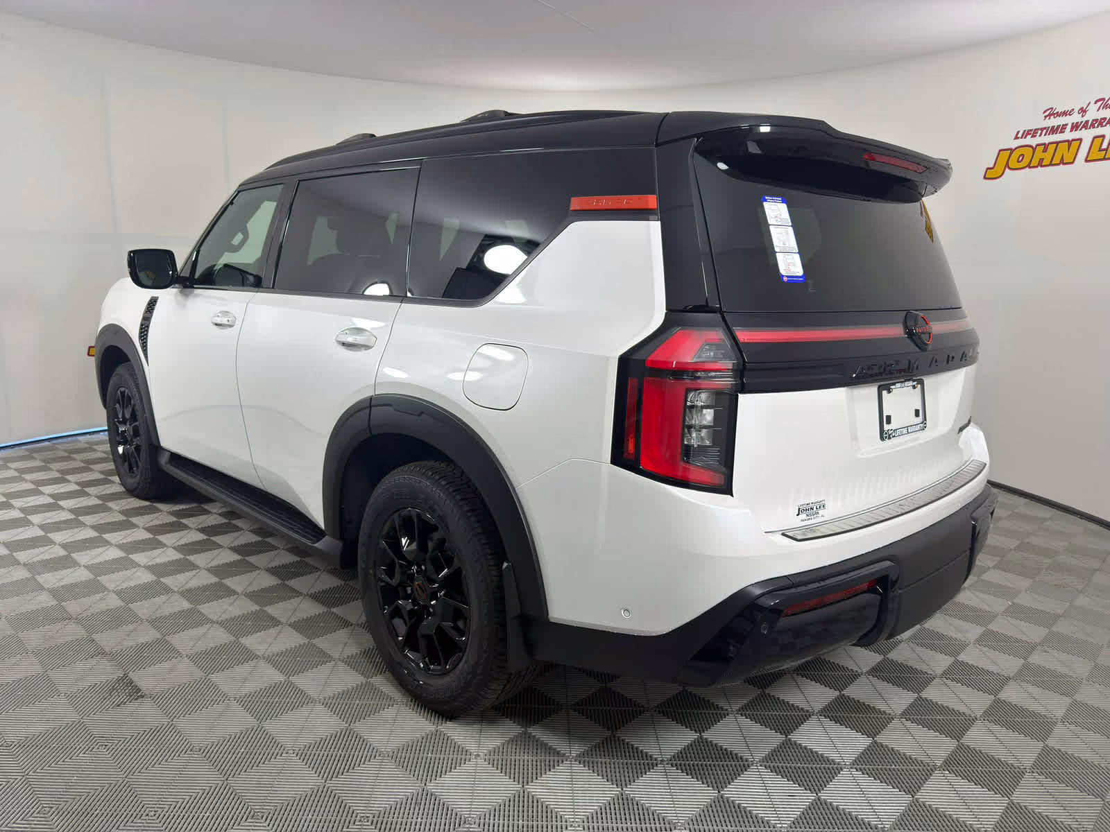 2026 Aspen White Tricoat/Super Black Nissan Armada PRO-4X 4X4 SUV
