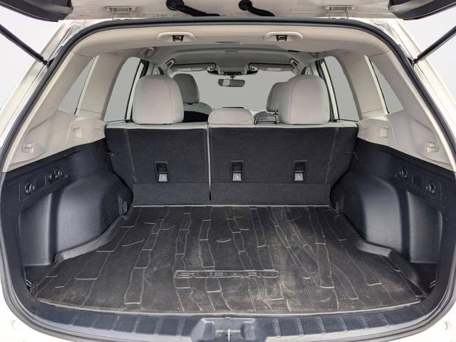 2023 Crystal White Pearl Subaru Forester Base AWD SUV