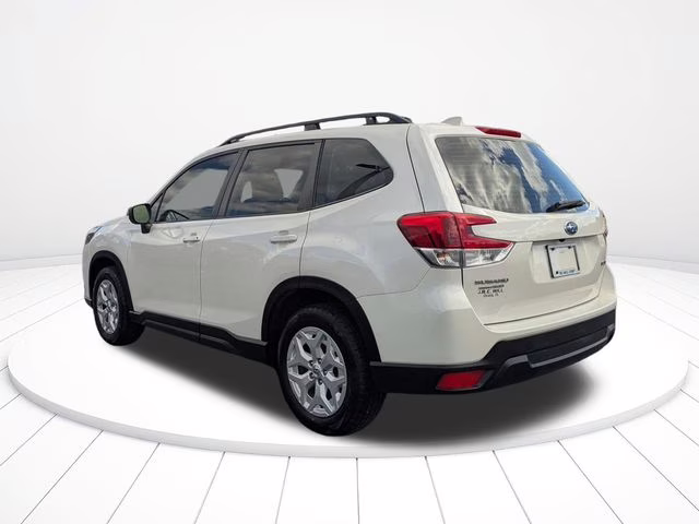 2023 Crystal White Pearl Subaru Forester Base AWD SUV
