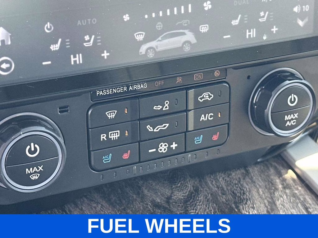2019 Oxford White Ford Super Duty F-250 SRW Lariat 4X4 Truck