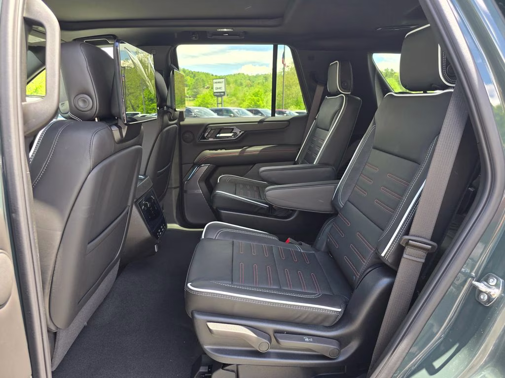 2026 Midnight Pine GMC Yukon AT4 Ultimate 4X4 SUV