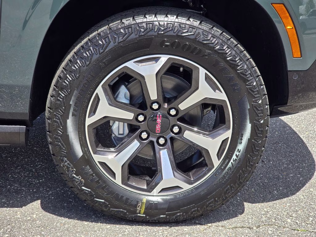 2026 Midnight Pine GMC Yukon AT4 Ultimate 4X4 SUV