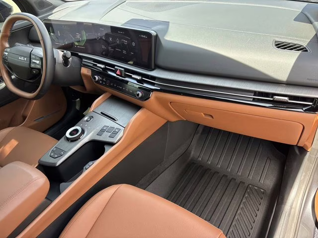 2026 Shadow Matte Gray Kia Sportage Hybrid X-Line AWD SUV